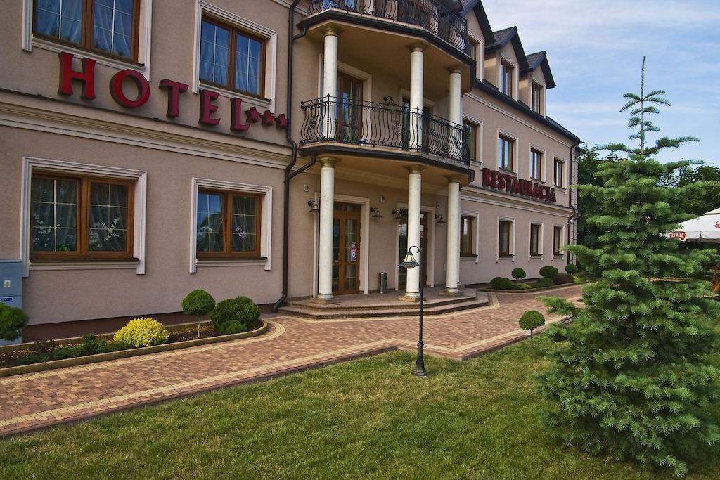 Hotel Hesperus เมียดซิเจส พอดลาสกี ภายนอก รูปภาพ
